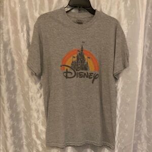 Disney Logo Gray Graphic T-Shirt for Men Size Medium 🔥 YB4
